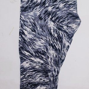 NEW! Women's Patterned Leggings! Sz XL